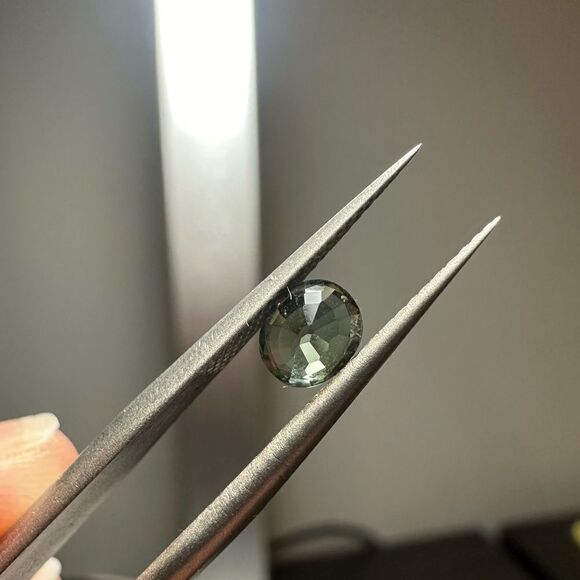.52ct oval cut, VVS quality green sapphire!! - Picture 7 of 7